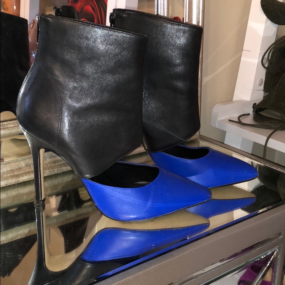 Leather black and cobalt blue booties Aldo